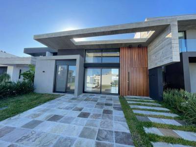 Casa em Condomínio 3 dormitórios para venda, Centro em Xangri-lá | Ref.: 20910