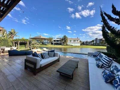 Casa em Condomínio 6 dormitórios para venda, Centro em Xangri-lá | Ref.: 24160