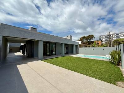 Casa 5 dormitórios para venda, Zona Nova em Capão da Canoa | Ref.: 24432